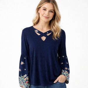 NWT Maurice's NAVY BLUE FLORAL BELL SLEEVE CRISS CROSS MULTI MEDIA TOP BLOUSE